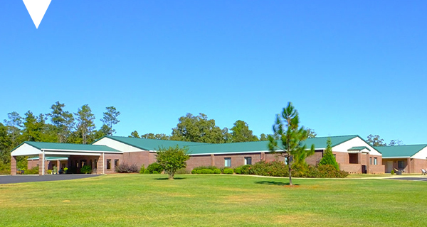 outside view of the Uchee Pines Institute